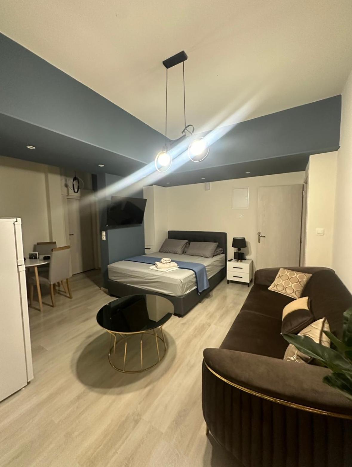 N&M Apartment Chios Town Exteriör bild