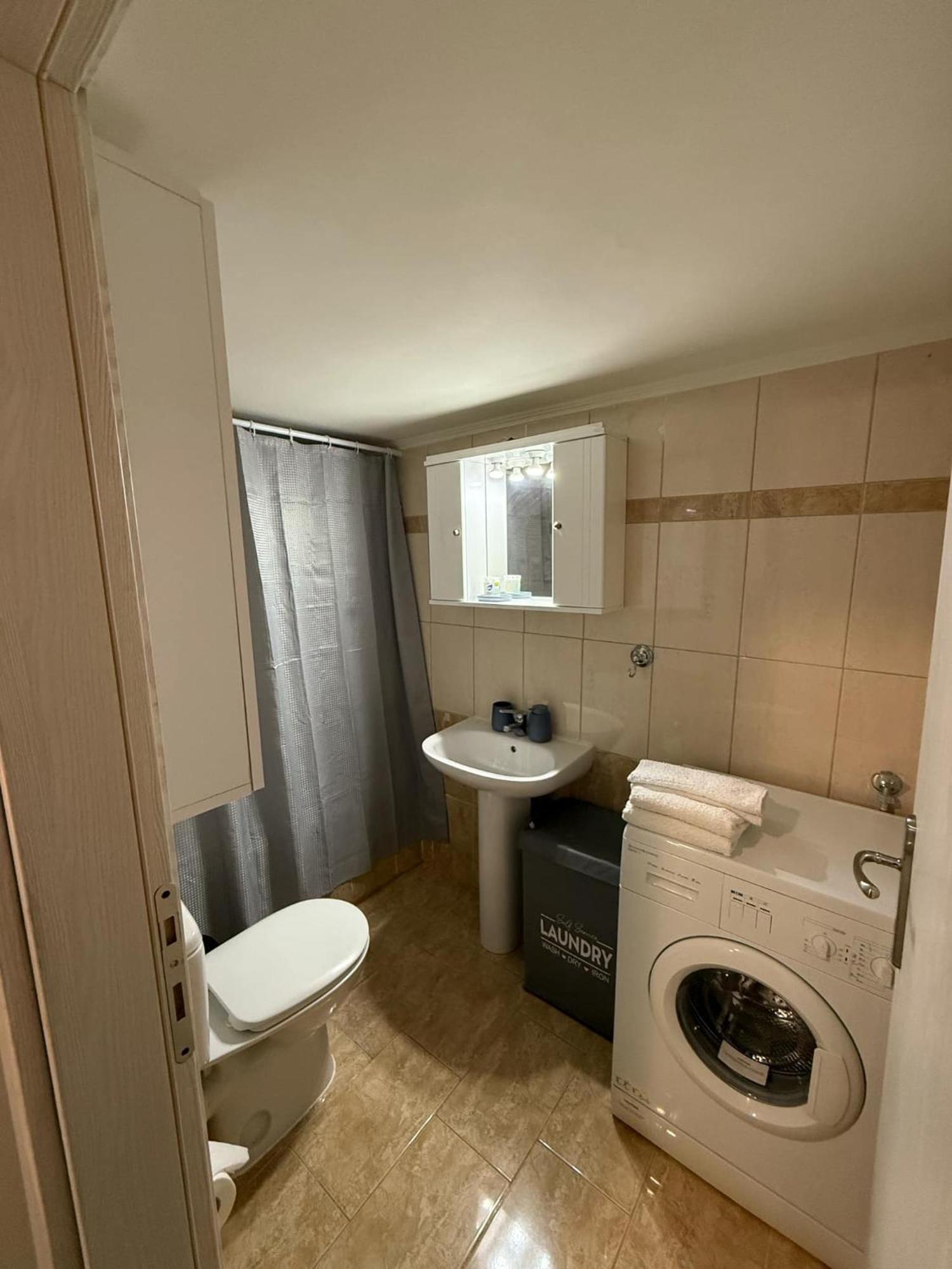 N&M Apartment Chios Town Exteriör bild